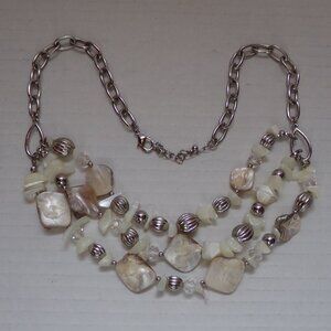 Beautiful Beach Cruise Mother Of Pearl Shell Necklace